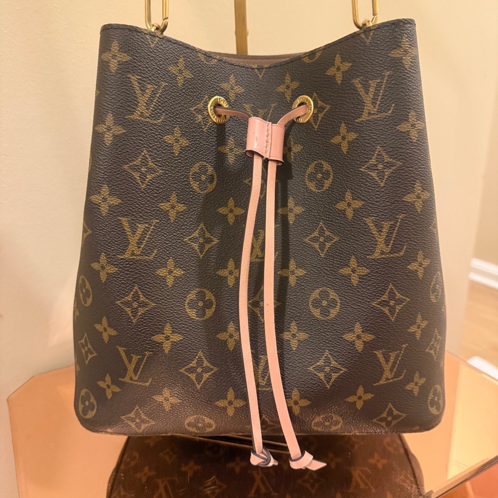 Louis Vuitton Purse